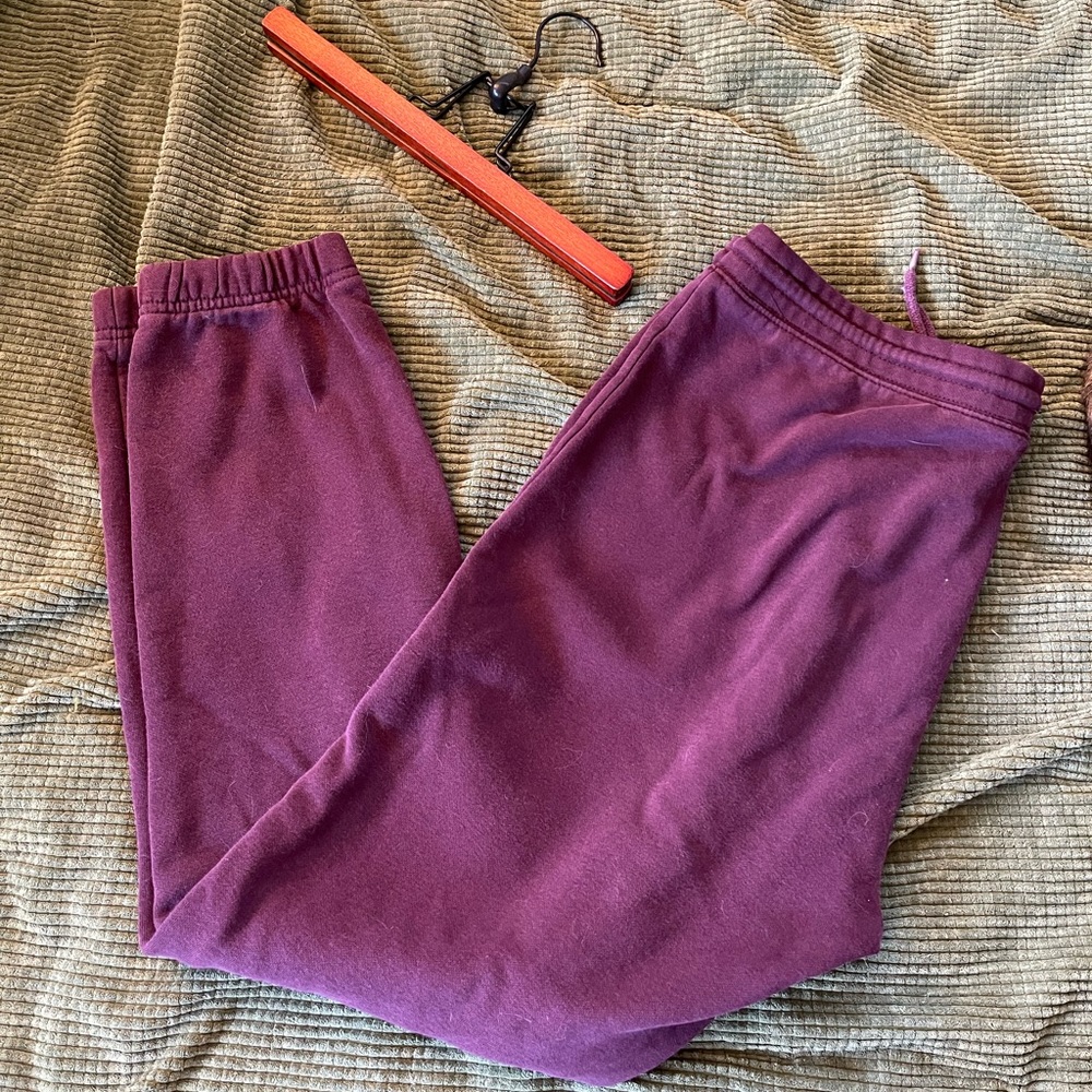 Comfy, warm, tapered joggers